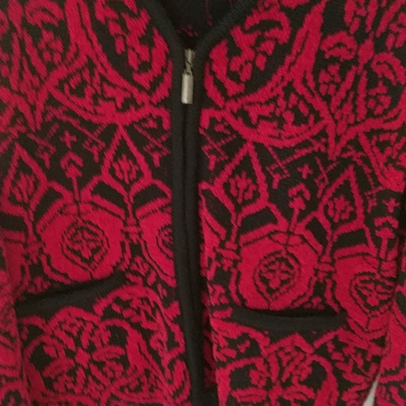 Sweater - Picture 3 of 4